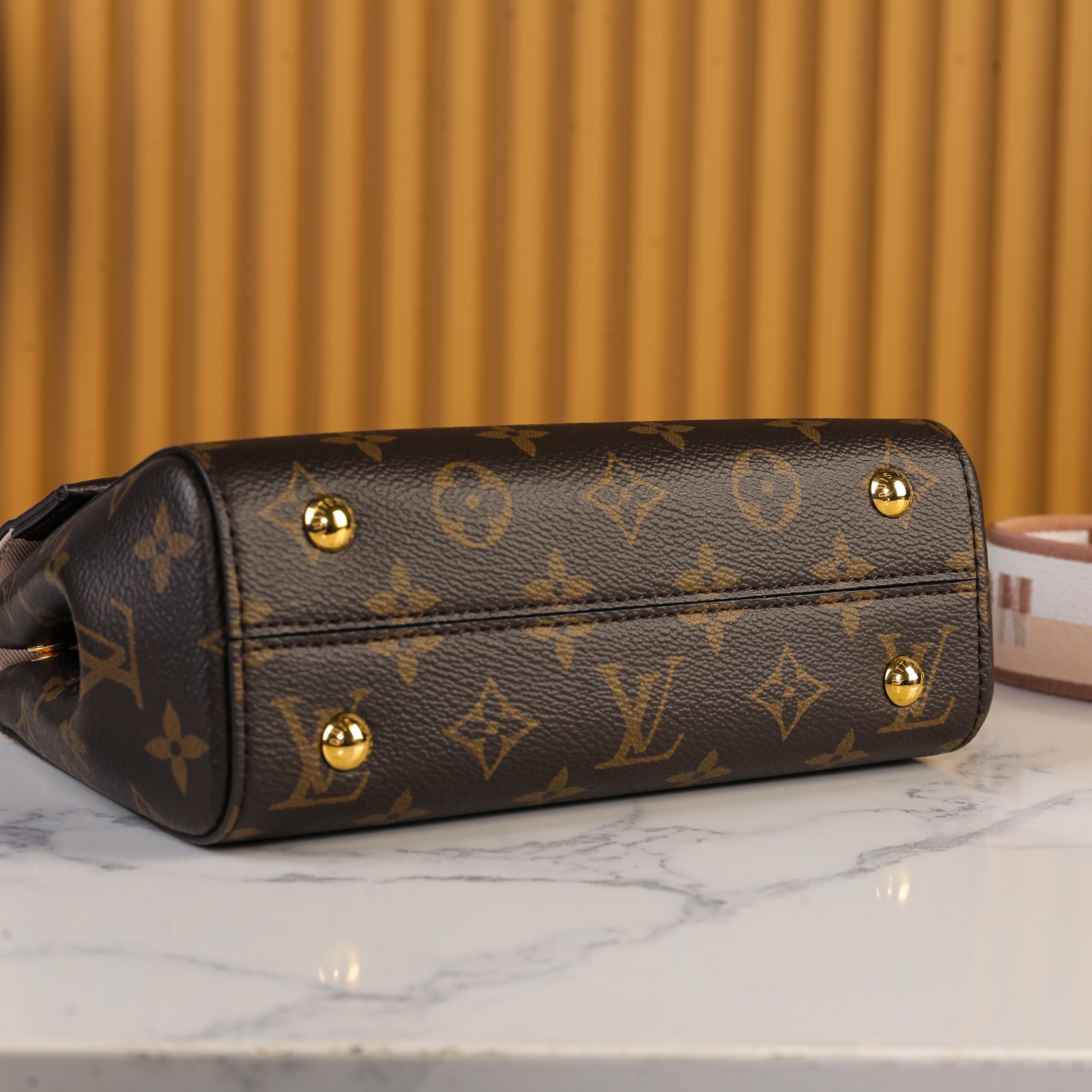 20240627/LouisVuitton_M46055